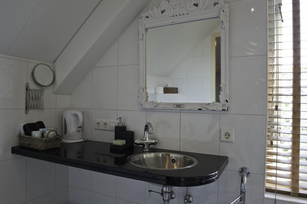 Bed&Breakfast Het Winterkoninkje Zuid-Scharwoude Chambre photo
